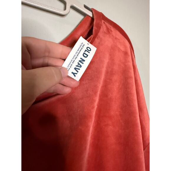 NWT Old Navy pink velour long sleeve blouse - Picture 3 of 9